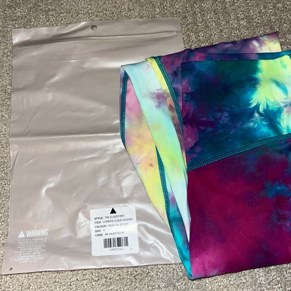 Vitality (Balance Athletica) The Cloud Pant - Tropical Storm (size Medium) - Picture 14 of 15